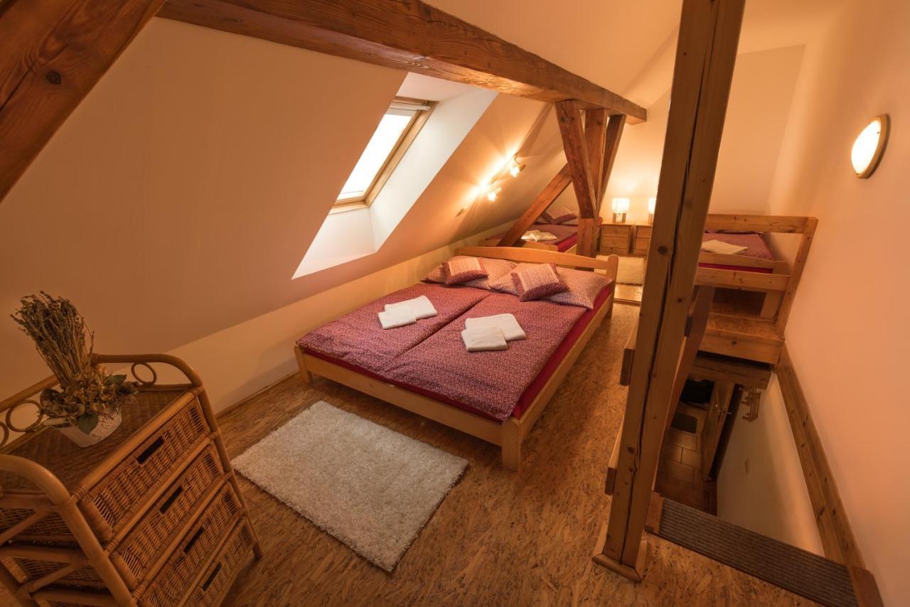 Apartmany Adrspach " U Kozaru " Teplice nad Metuji Exterior photo