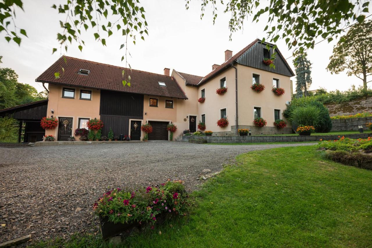 Apartmany Adrspach " U Kozaru " Teplice nad Metuji Exterior photo